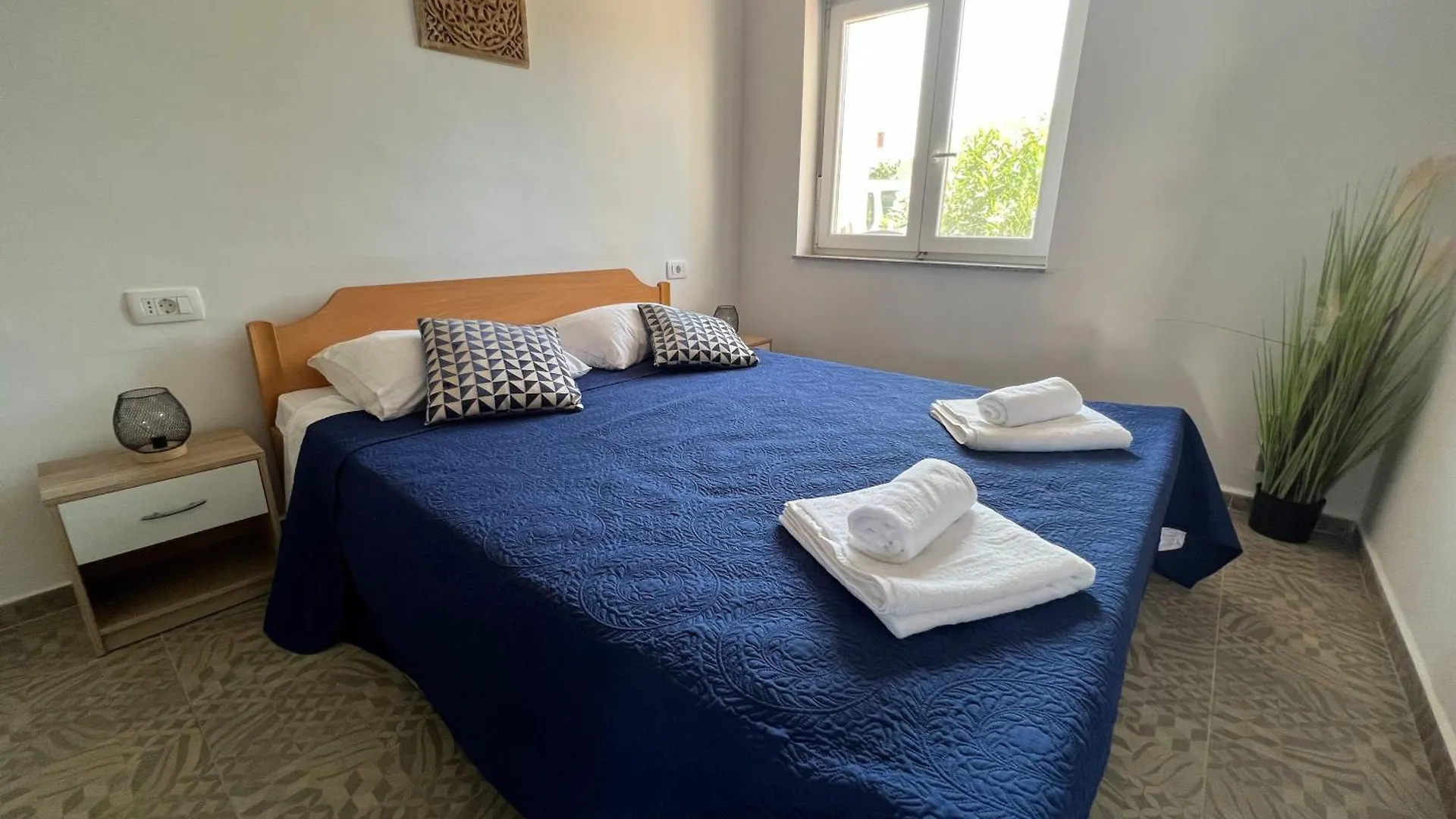 Apartments Korana Pula 0*,  Croatia