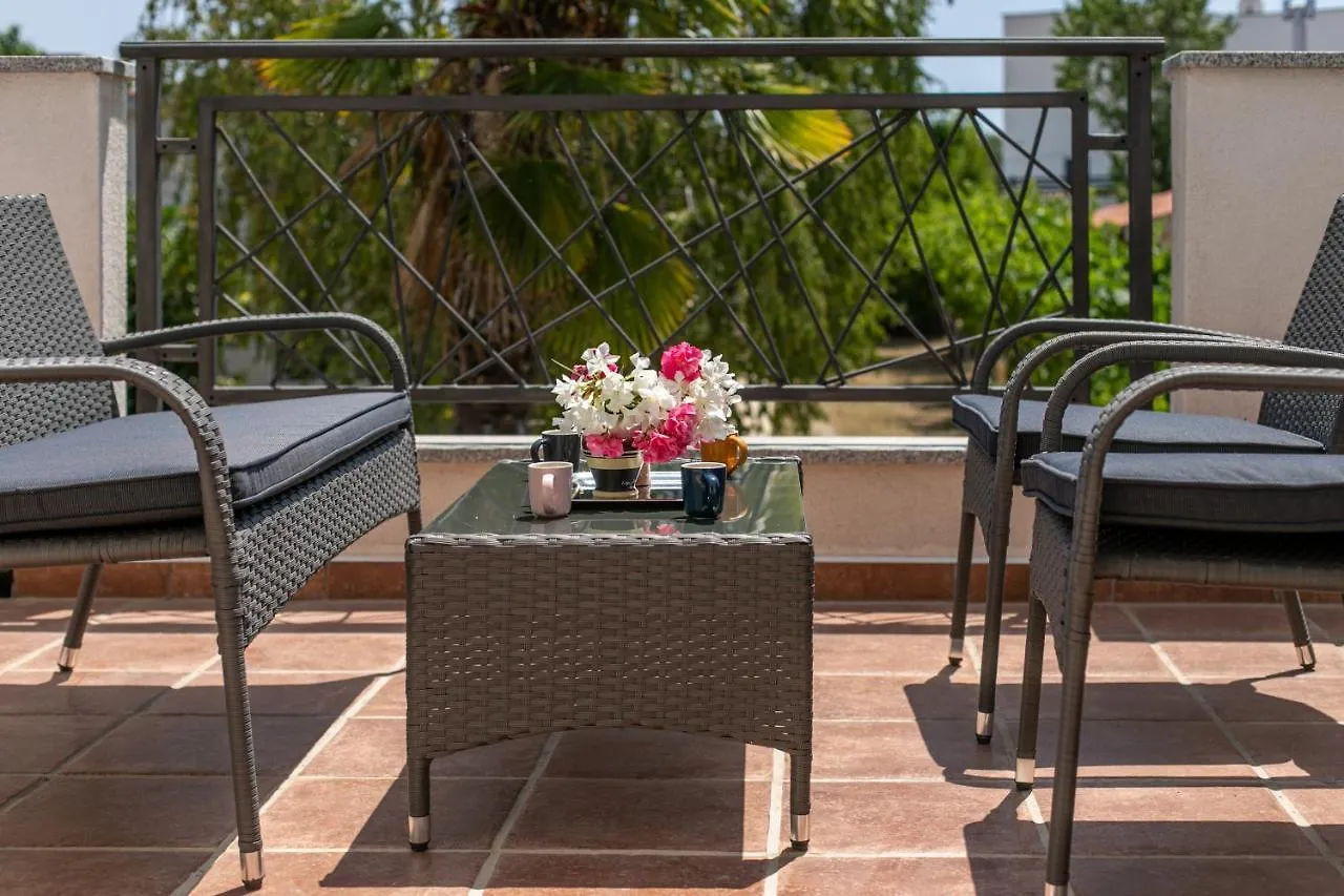 Apartments Korana Pola