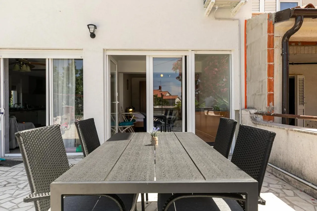 Apartments Korana Pula